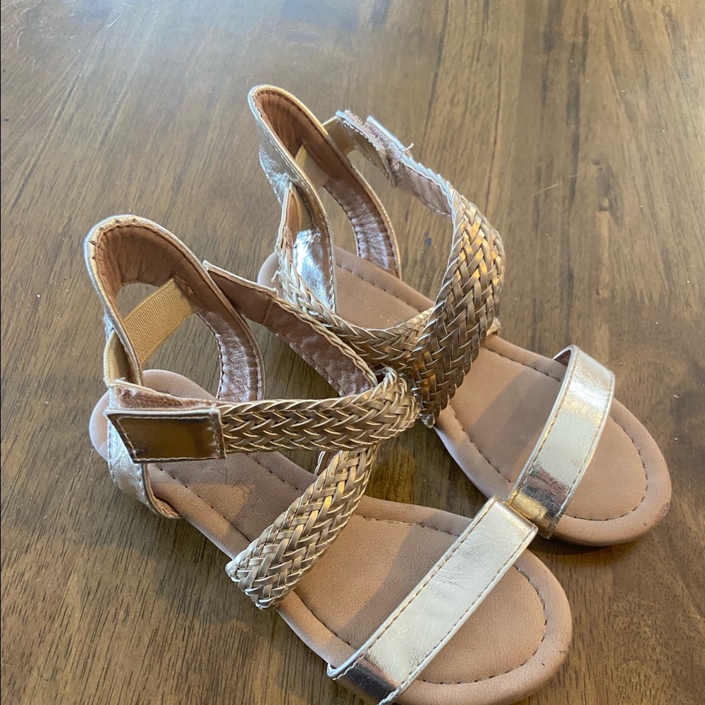 Tahari Girls golden Braid sandals